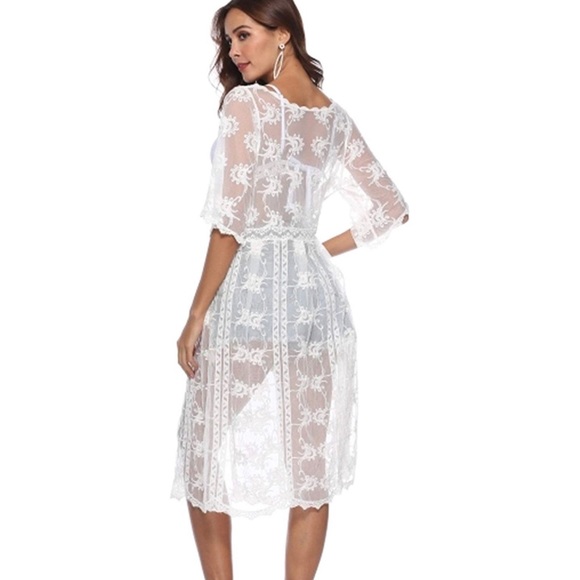 🌴SHIPS NOW🌴 White Floral Lace Long Kimono - Picture 5 of 8